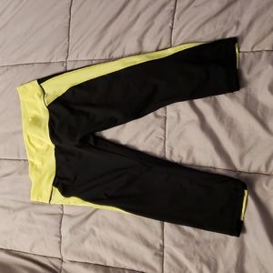 Gym capris only wore once.great shape